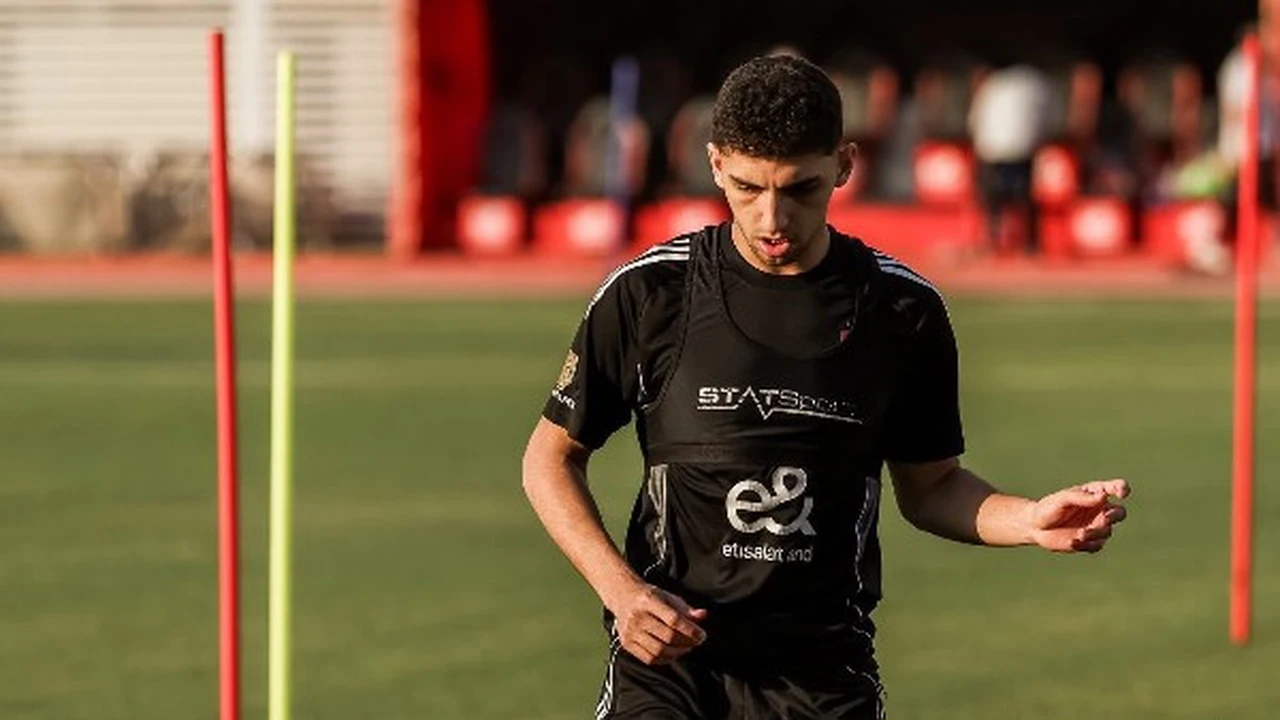 كوكا يتصدر المشهد لتعويض بلعمري في الأهلي